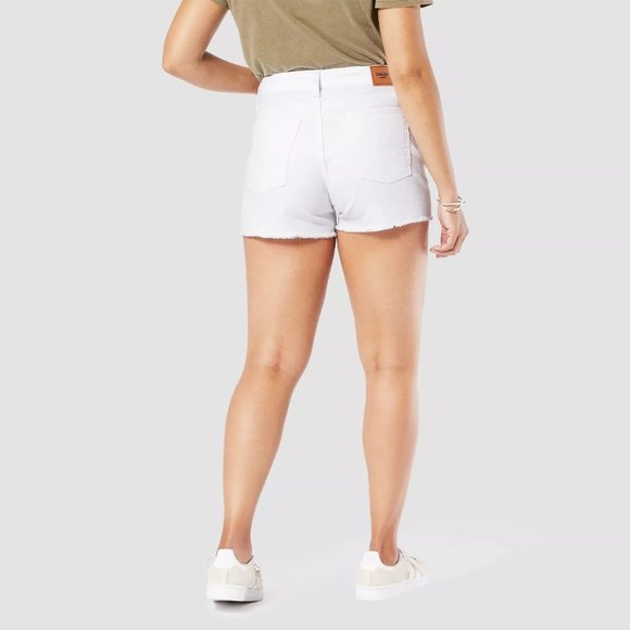 Levi's® Women's High-Rise 3" Jean Shorts White - Picture 3 of 6